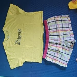 Women's Joyspun short sleeves&short bottom size 2x(18w-20w) yellow& multi color